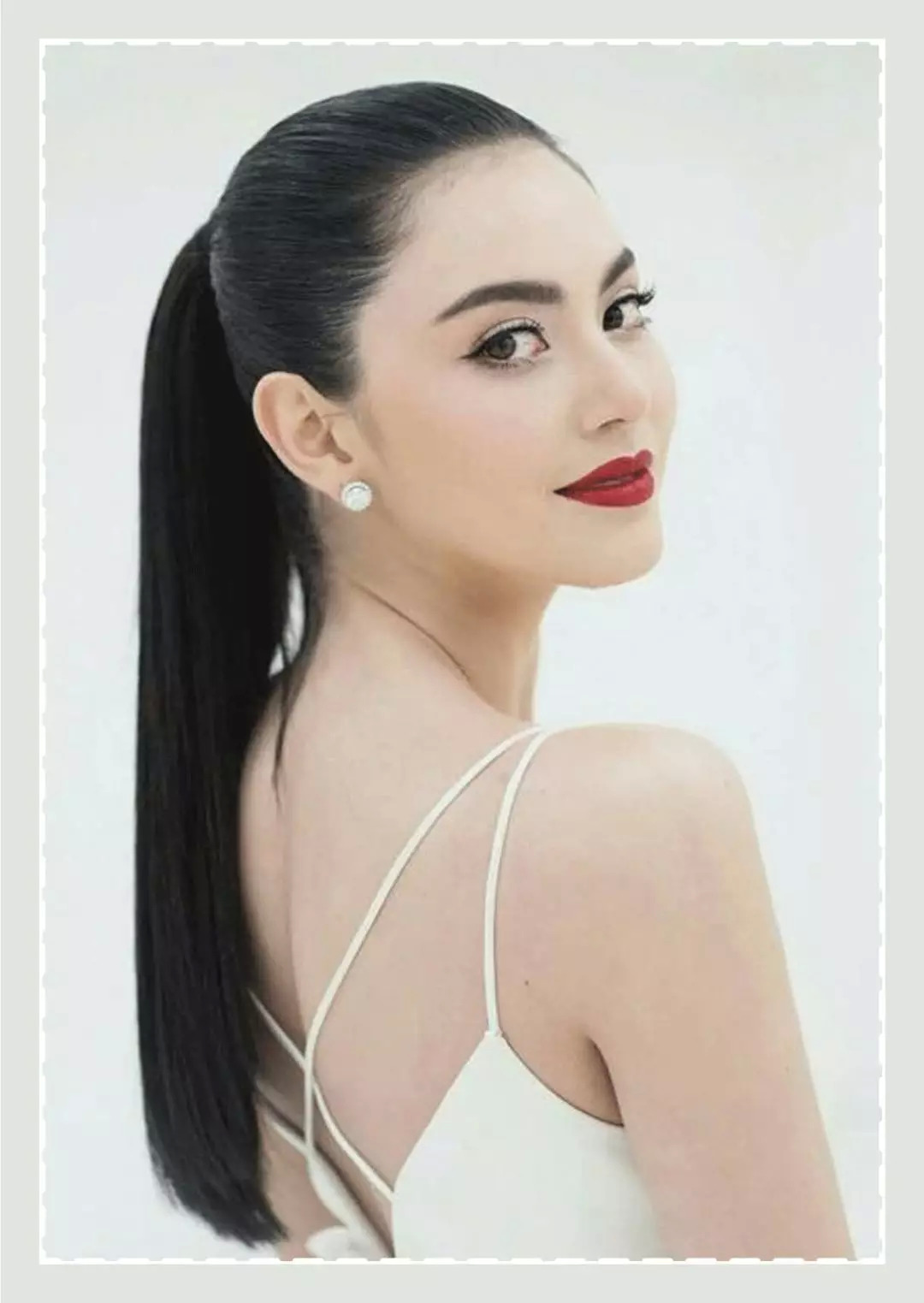 佟丽娅短发时尚感_女明星个性短发图片大全_欧阳娜娜短发造型