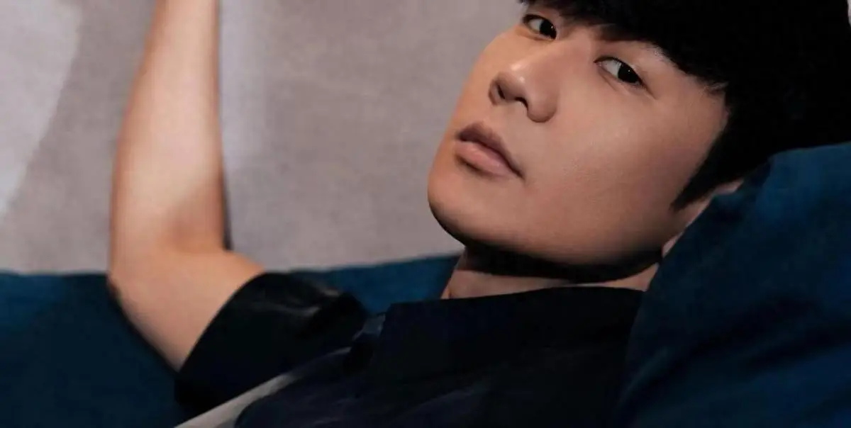 表面是艺人，实际是阔少的4位男明星，混的不好就得回家继承家产