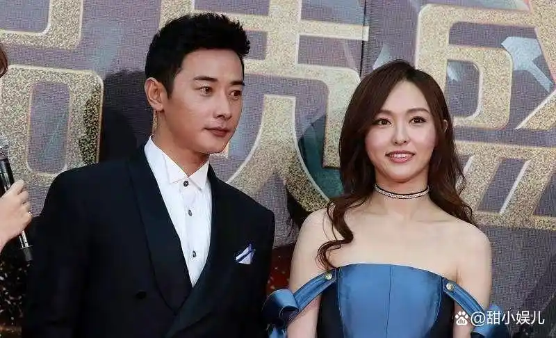 陆毅鲍蕾婚礼_娱乐圈夫妻有哪些照片_陆毅鲍蕾爱情故事