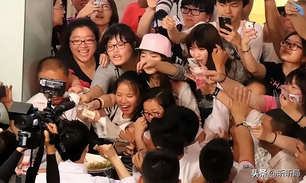 娱乐圈低俗节目泛滥_娱乐至死现象根源_讨厌中国娱乐圈