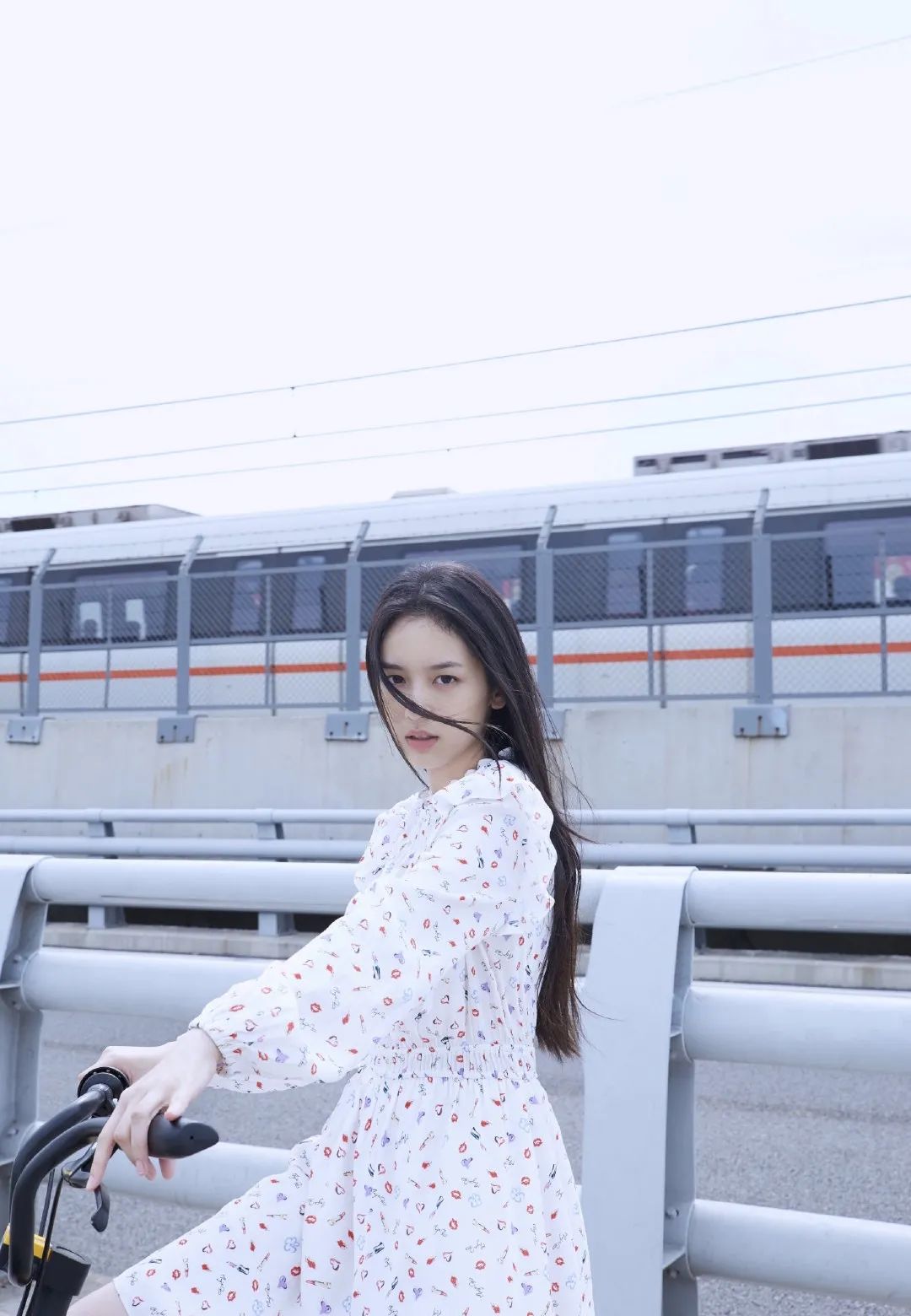 女明星红毯穿搭_春季时尚趋势_晚装女明星