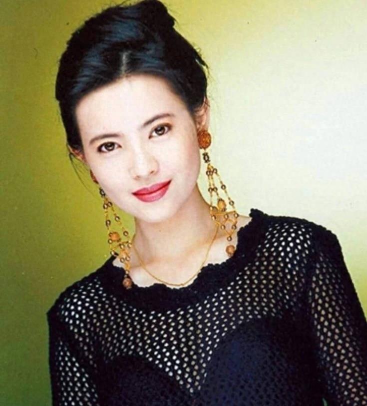 明星潜规则曝光_娱乐圈黑暗内幕_黑料太多不适合做明星,