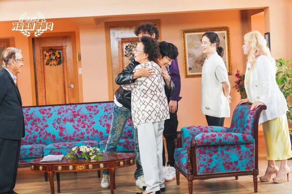 搞笑一家人国语在线观看韩剧网_搞笑一家人重聚 崔民勇 罗文姬