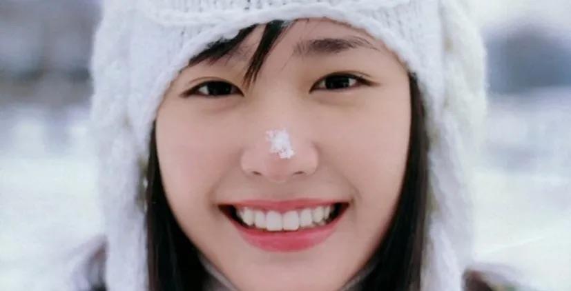 回眸一笑百媚生，盘点娱乐圈的“笑花”，谁才是你心中的笑容女神？