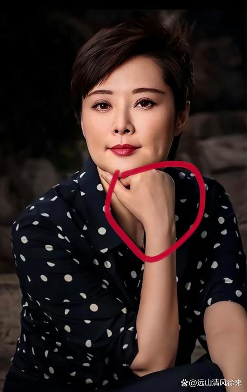 袁立大曝娱乐圈：敢说的她为何活成了“孤勇者”